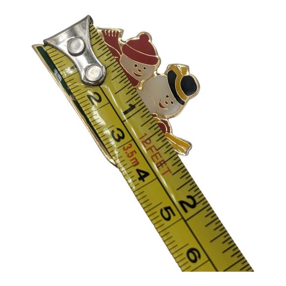 Vintage Christmas Holiday Enamel Brooch Pin Mr & Mrs Snowman Sledding Skiing - Picture 3 of 5